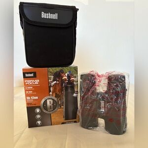 Bushnell Perma Focus Binoculars Model 171043 10x 42mm. NEW IN BOX